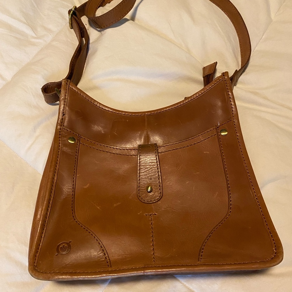 Born leather purse
